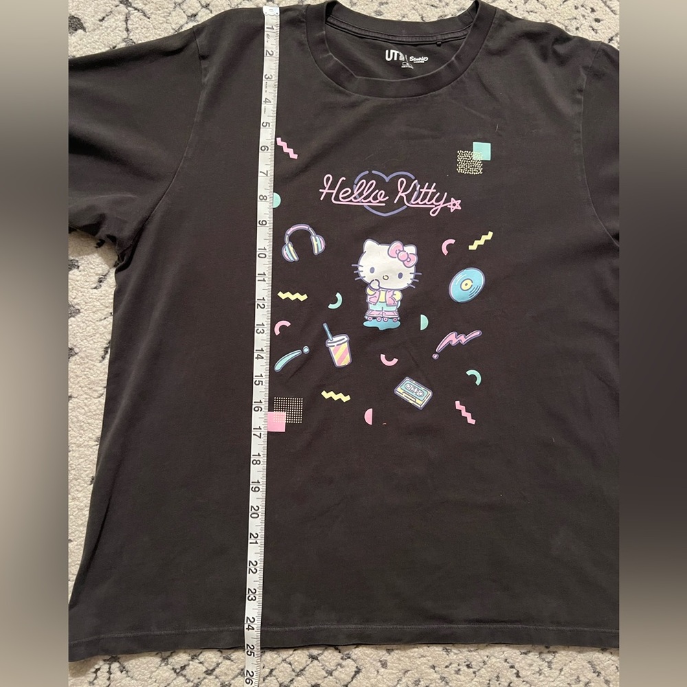 Hello Kitty Retro Graphic Tee - Picture 2 of 7